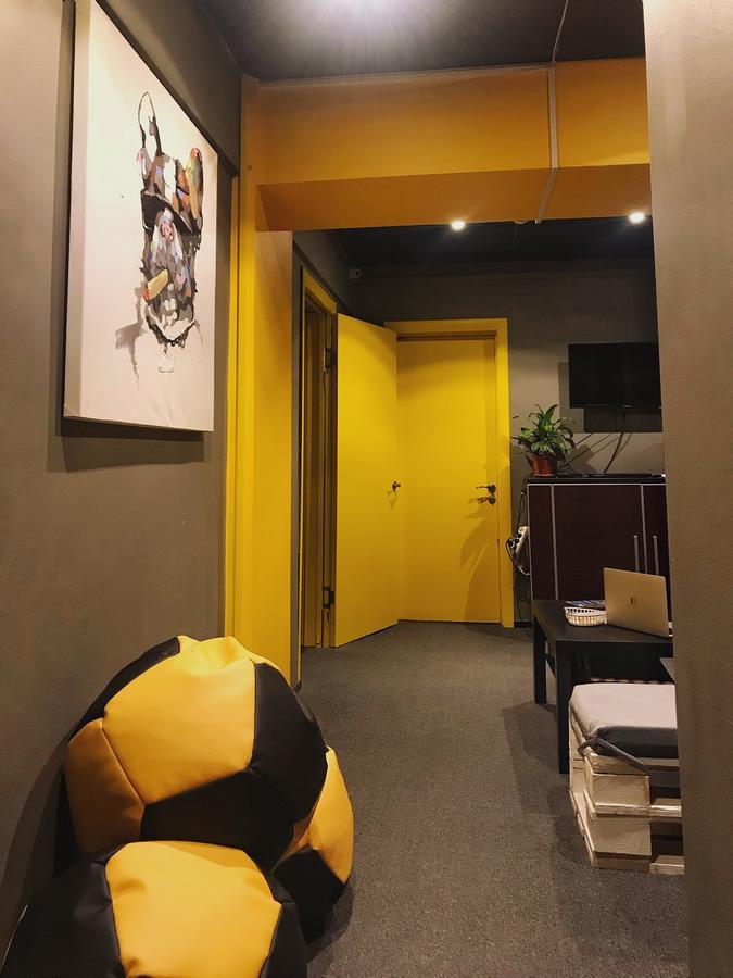 Yellow Park Hostel Koktobe エクステリア 写真